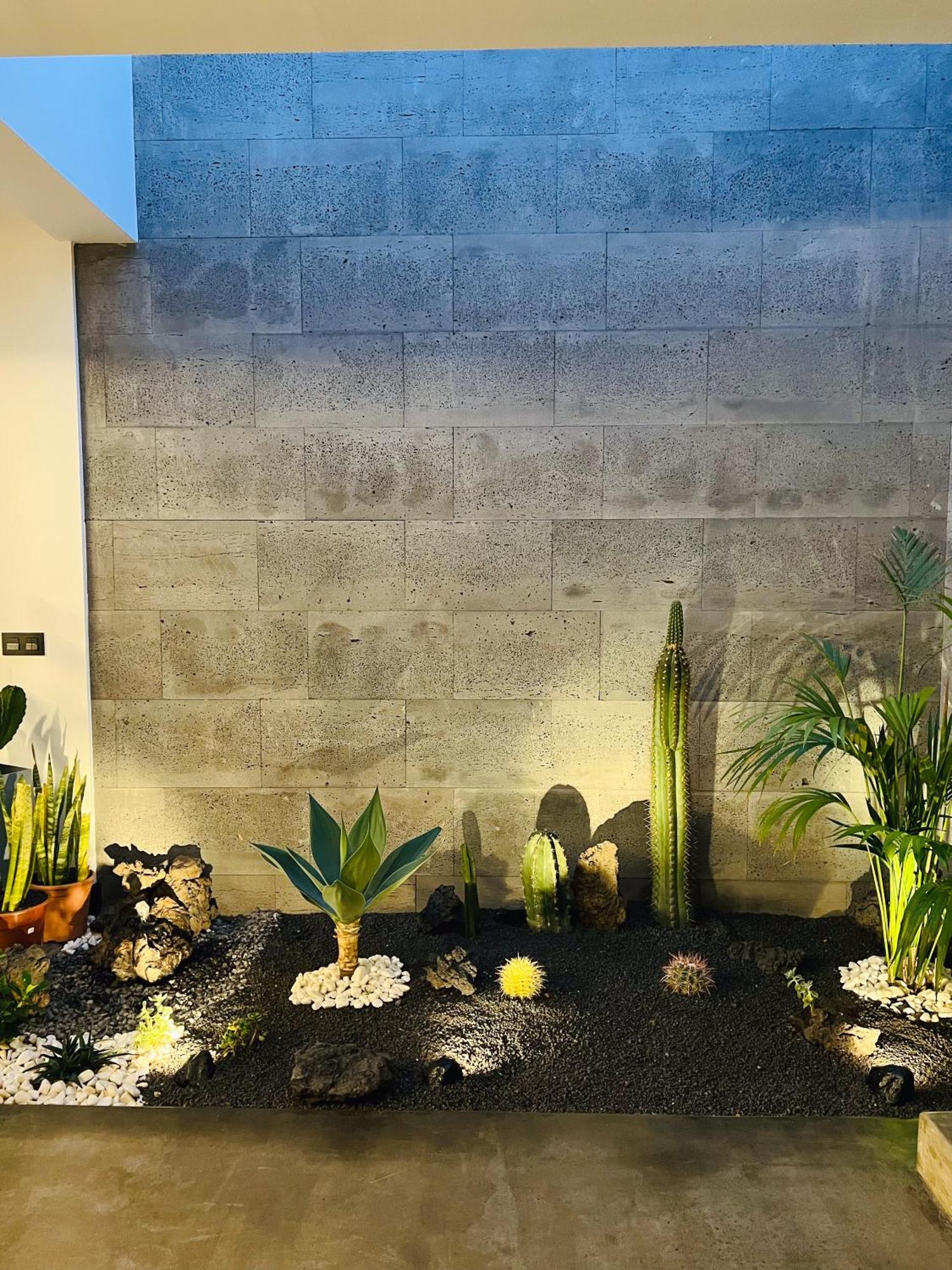 Garden House, Playa Honda Apartment